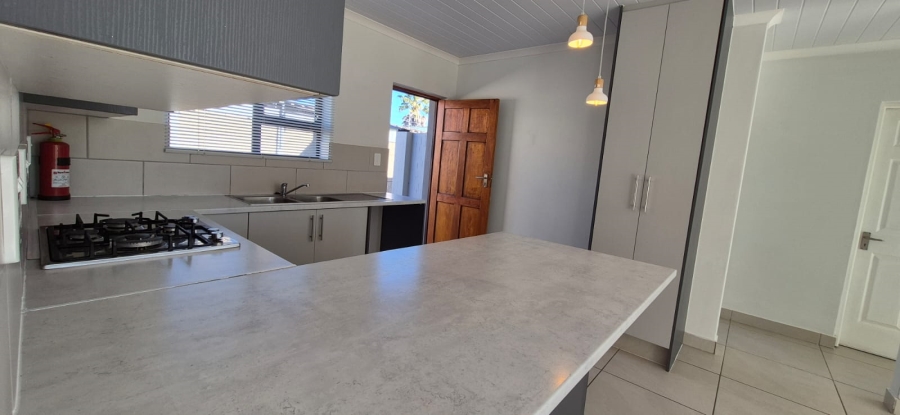 To Let 2 Bedroom Property for Rent in Dana Bay Western Cape